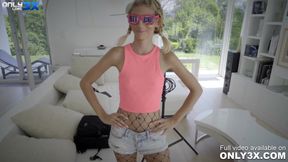 Sexy slim blonde Missy Luv hardcore fucking with Erik