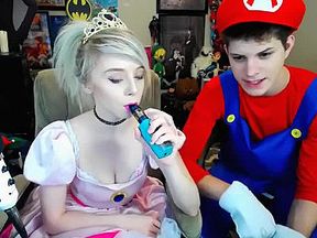 Hot Blonde Free Webcam Striptease 03