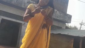 Cute and desi Padosan ka natural figure slowly slowly mood bana diya best video