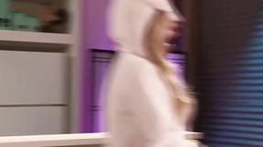 ”Relaxing with Kleio”