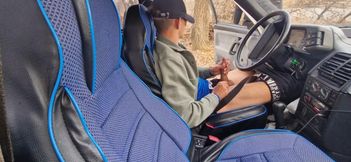 Hot Cruise Publicly Fucked a Young Student's Tight Femboy Hole in the Cold Autumn