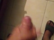 Hetero sexi se masturba en casa