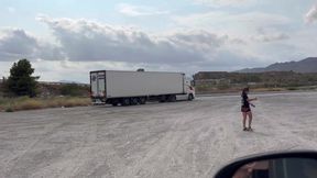 Recojo a Española Haciendo autoestop y SE Masturba para MI