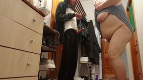 Courier Fucked Neighbor in Mouth and Pussy Doggy Style