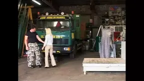 Italian MILF Troie in search of sex