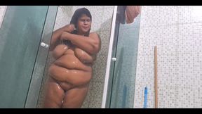 Slutty Stepmom Gets Horny and Sends Video to Naughty Stepson Making a Big Squirt