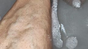 Full legs in the tub