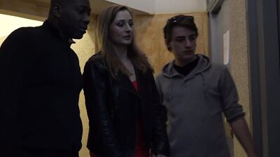 Hotwife Luca Bella Makes Her Cuck Clean up After Getting Ass Fucked