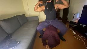 ENFIEI A AMEIXA NO CU DO MEU ESCRAVO E FIZ ELE COMER