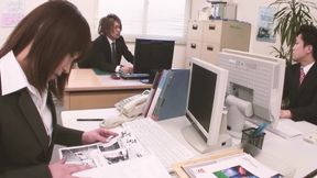 Beau Jap Sex Scene 3: Beautiful Busty Japanese Woman Masturbates in the Office Bathroom