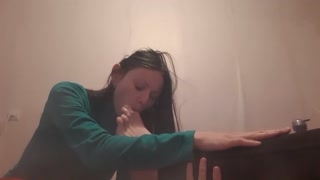 For fans of foot fetish and hookah - lesbian_illusion