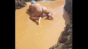 Ladysilva latina gay bunda gostosa na praia de marquinha , vem fuder gostoso