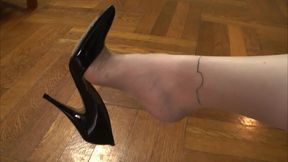 Fembot Pantyhose Orgasms