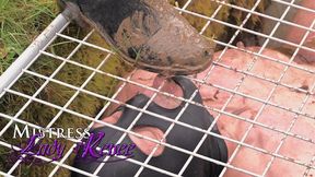 Mistress Lady Renee - Muddy boots pit - wmv