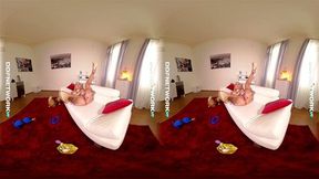 DDFNetwork VR Kayla Green enjoys a Huge Orgasm with Vibing Egg in