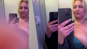 une exib dans l’avion pendant le vol hihiihih