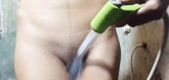 Hot Amateur Homemade Video pee and bathing