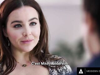 MODERN-DAY SINS - Nervous Hunk Screws His Bully's SEXY mother I'd like to fuck STEPMOM Natasha Wonderful! - FRENCH SUBTITLES