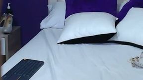 Horny Brunette Fucks Didlo