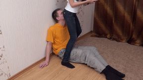 18 yo chick can read the magazine and dominate at same time, vf0047h 720p