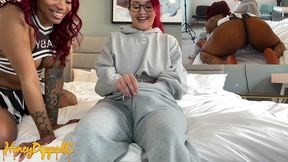 honeydippedc gets pussy coached by santana red