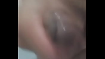 Casado me enviou v&iacute_deo tocando no banho