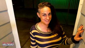 busty inked hottie kali ryder masturbates her wet pussy with a dildo!