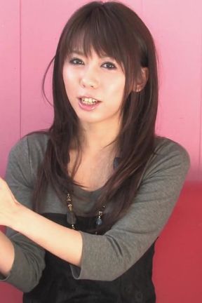 Gorgeous Japanese slut loves to play with her wet pussy