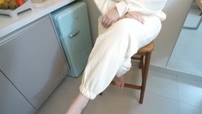 Worship Mistress Lousie Marcada delicious Feet again