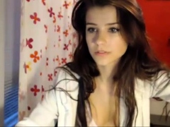 Amateur webcam girl masturbate big dildo