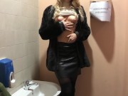 BLONDE TEEN FINGERING IN SHOPING MALL AND BLOWJOB