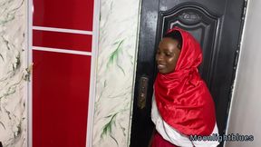 Sneaky Stepdaughter Fucks BBC Santa as Early Christmas Gift