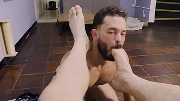 Worshipping Master Victor’s foot