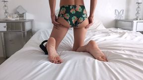 BAD GIRL SENSUAL ASS AND LEGS WORSHIP | Savannah