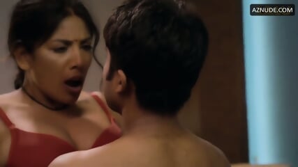 Server girl sex with boss