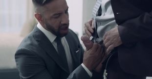 Handsome stud with a banging torso gets down for a BWC