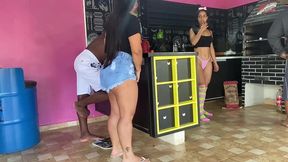 subrinha pega sua tia fodendo escondido com seu marido enquanto o tiu fica distraido na churrasqueira * bruna lopesxx *