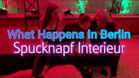 What Happens In Berlin - Spucknapf Interieur / What Happens In Berlin - Spittoon Interior