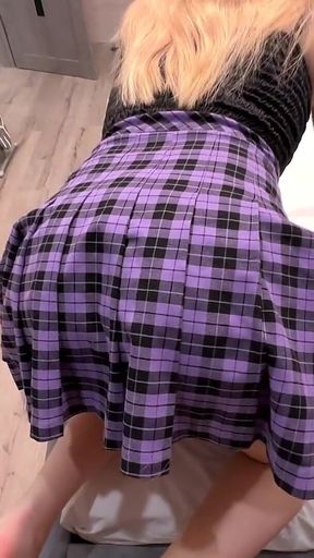 Stepsister Fucked While Stuck! - She Begged to Be Fucked Again and Filled with Cum in Her Mouth