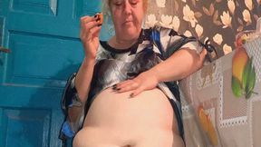 Huge giantess devours WMV