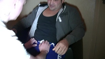 2179 Leo se tape un chubby avec une queue enormemon pote LEO se tape un chubby ...