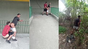 CURIOSO PAGAU PARA VE DOIS MORADORES DE RUA FAZENDO SEXO NA RODOVIA - 02