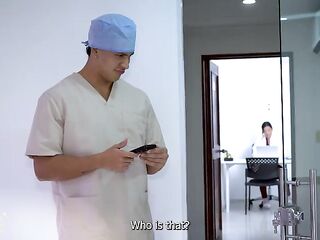 Mariana's Anatomy Chapter III: The Surgeon Puts His Knob in My Baths During the Night Shift - Mariana Martix & Max Betancur