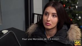 DEBT4k. Dame n'_a pas d'_argent pour une voiture cool mais la g&egrave_re avec sa chatte