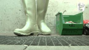 Light bulbs under Hunter Wellies floor view