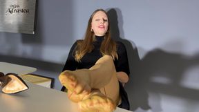 Sniff My Wrinkled Soles and Cum on My Command! - Pantyhose Domination with Foot Worship, Jerk off Instruction and Cum Countdown