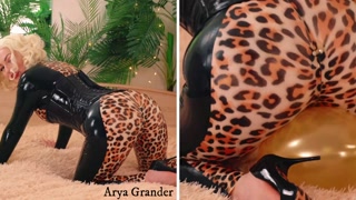 Sexy big ass fetish kinky MILF Arya Grander teasing in latex
