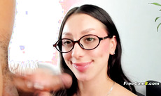 Nerdy Chick Pleasures Her BF with a Steamy Blowjob