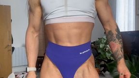 Lean muscle mommy