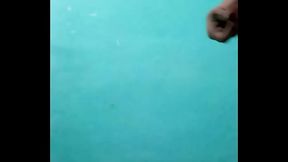 Me quedo sola y me masturbo